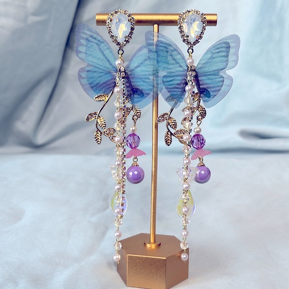 Fairy Core Long Faux Pearl Clear AB Crystal Butterfly Twig Design Dangle Earring - Picture 3 of 6